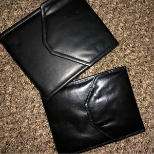 Traveling jewelry cases